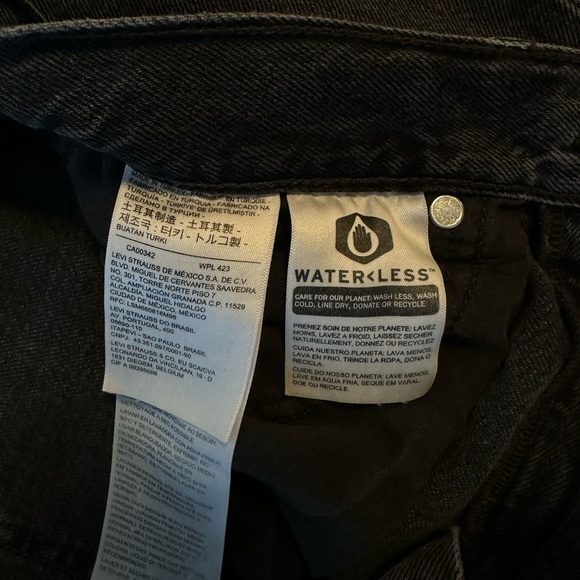 Levi’s High Waisted 70’s High Flare Size 25 Waist 32 Length - Picture 8 of 9